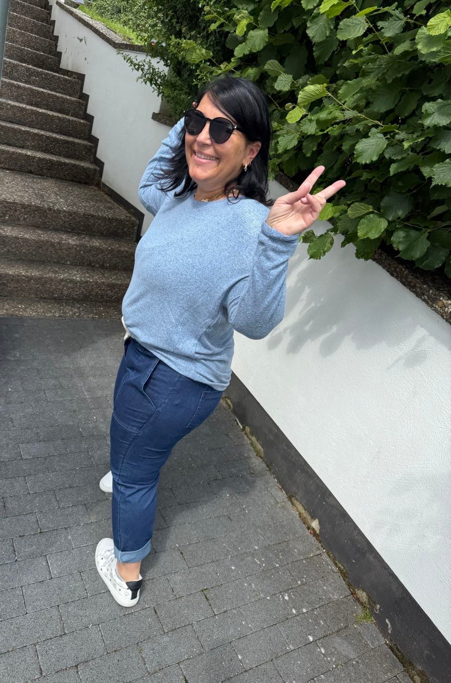 Joggpants im Jeansstil mit Gürtel