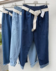 Joggpants im Jeansstil mit Gürtel