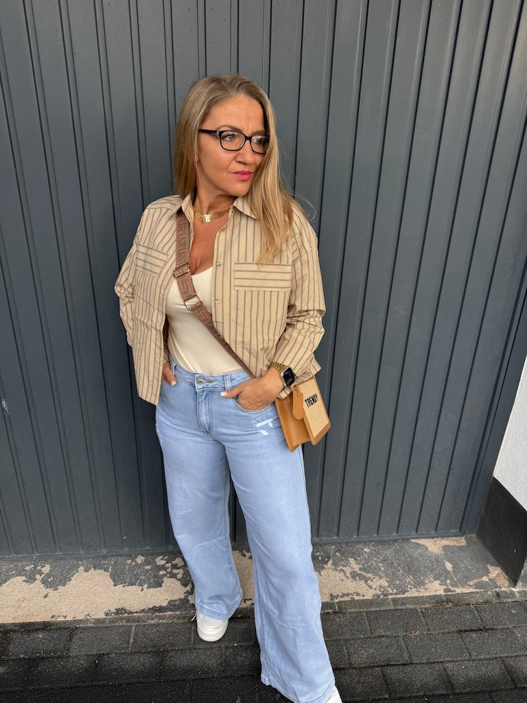 T26 Helle Jeans - Dad Fit - midwaist mit weitem Bein