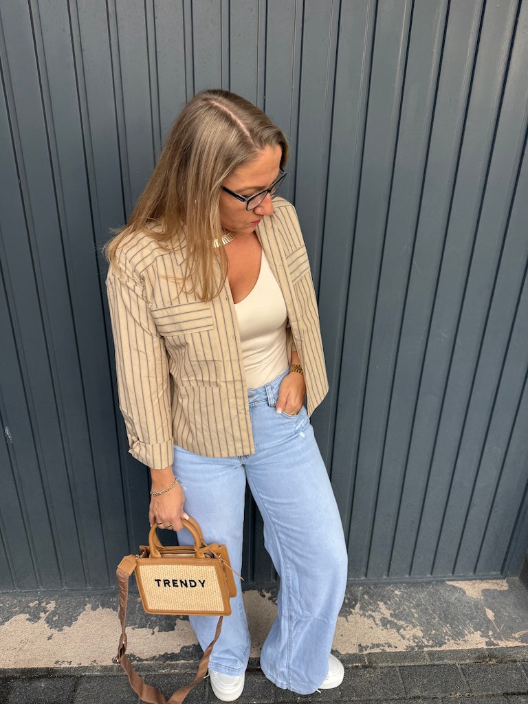 T26 Helle Jeans - Dad Fit - midwaist mit weitem Bein