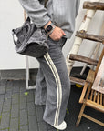 T195 Jeans - Dad Fit - mit Streifen und weitem Bein in grau