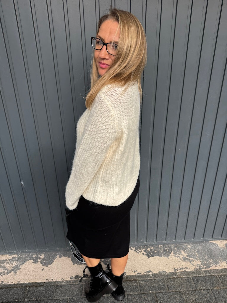 Stift-Rock in Schwarz