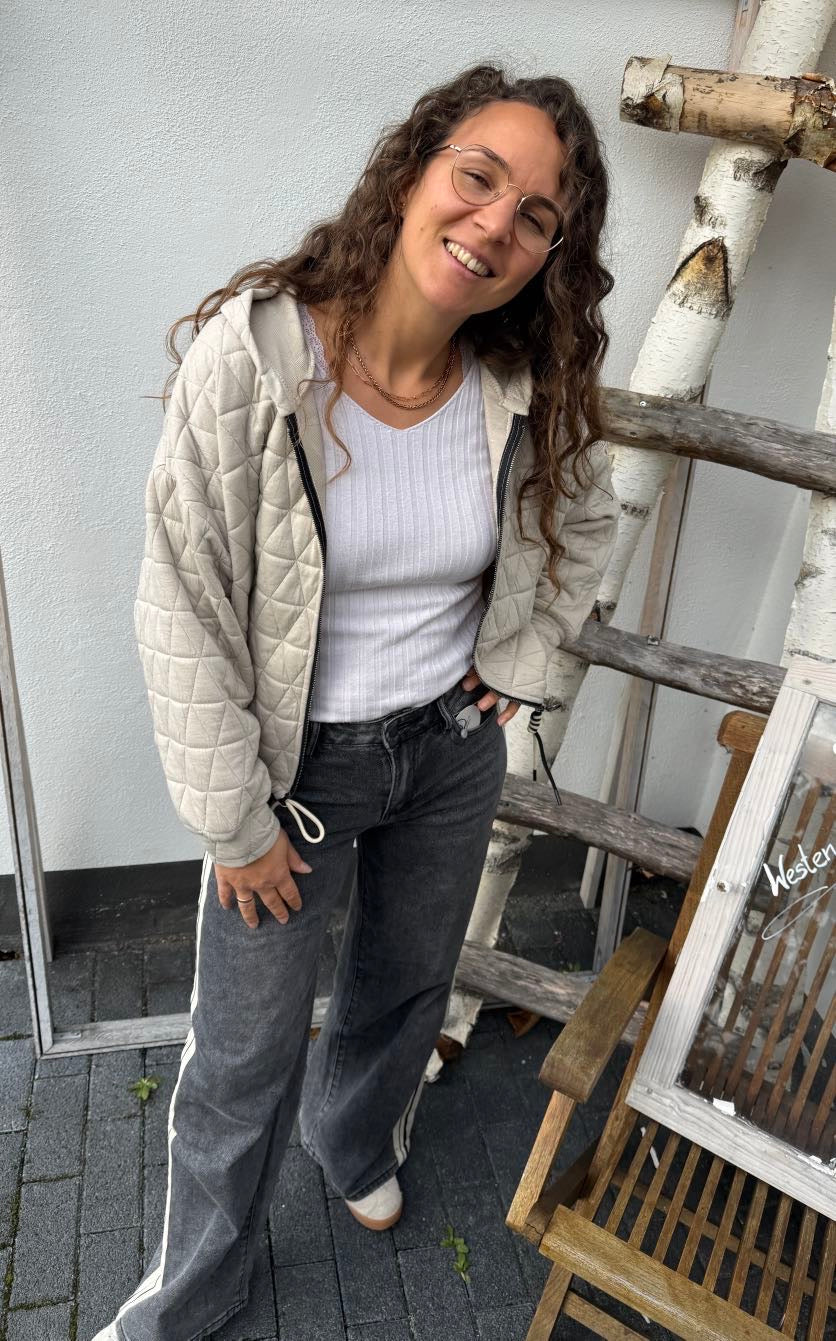 Steppjacke in coolem Bomberjackenverschnitt