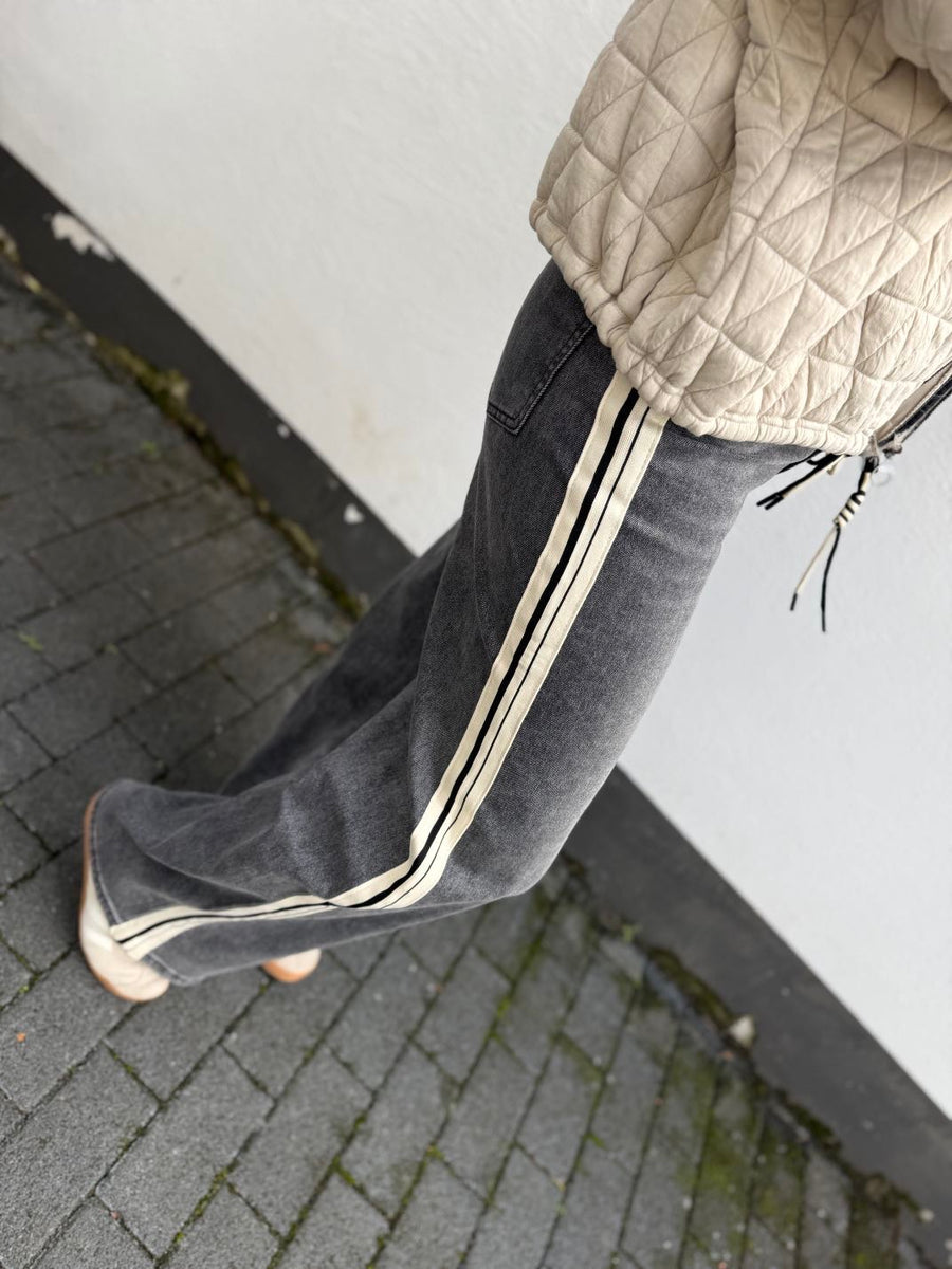 T195 Jeans - Dad Fit - mit Streifen und weitem Bein in grau