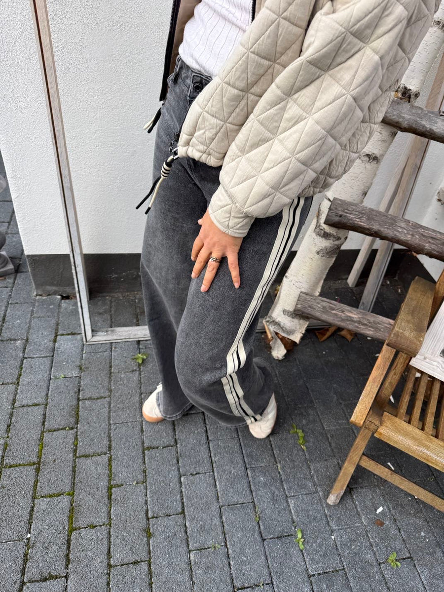 T195 Jeans - Dad Fit - mit Streifen und weitem Bein in grau