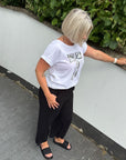 Shirt Basic mit Schleifenprint in weiß