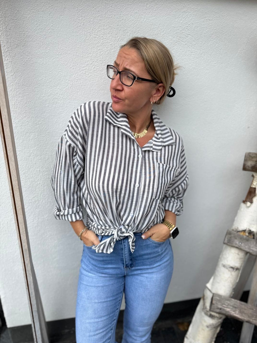 gestreifte Bluse aus Viskose in 3 Farben