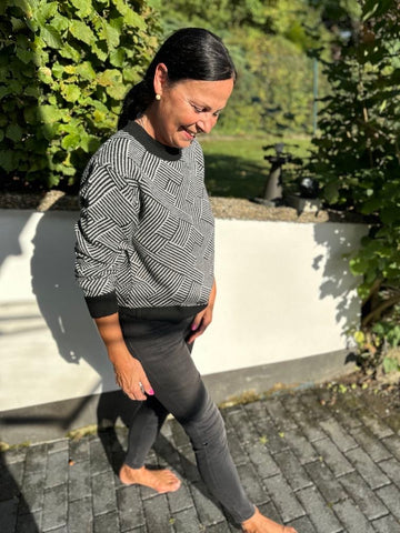 Pullover mit Strichmuster