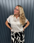 Kurzarm Glanz-Bluse in Beige