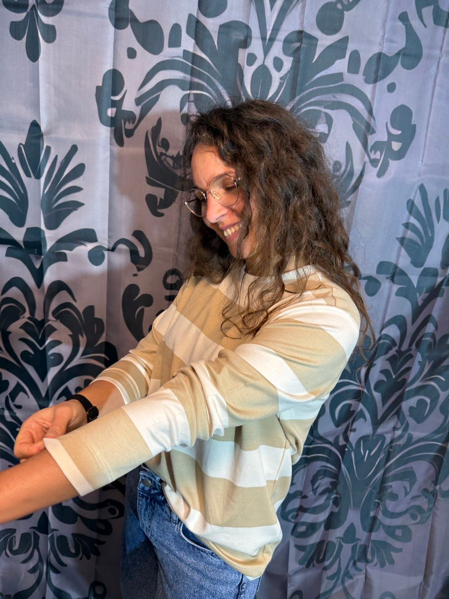 Longshirt mit Streifen in Creme/Beige