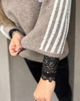 *SPECIAL* Pullover mit sportlichen Streifen