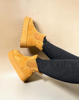 Gefütterte Low-Boots in Camel