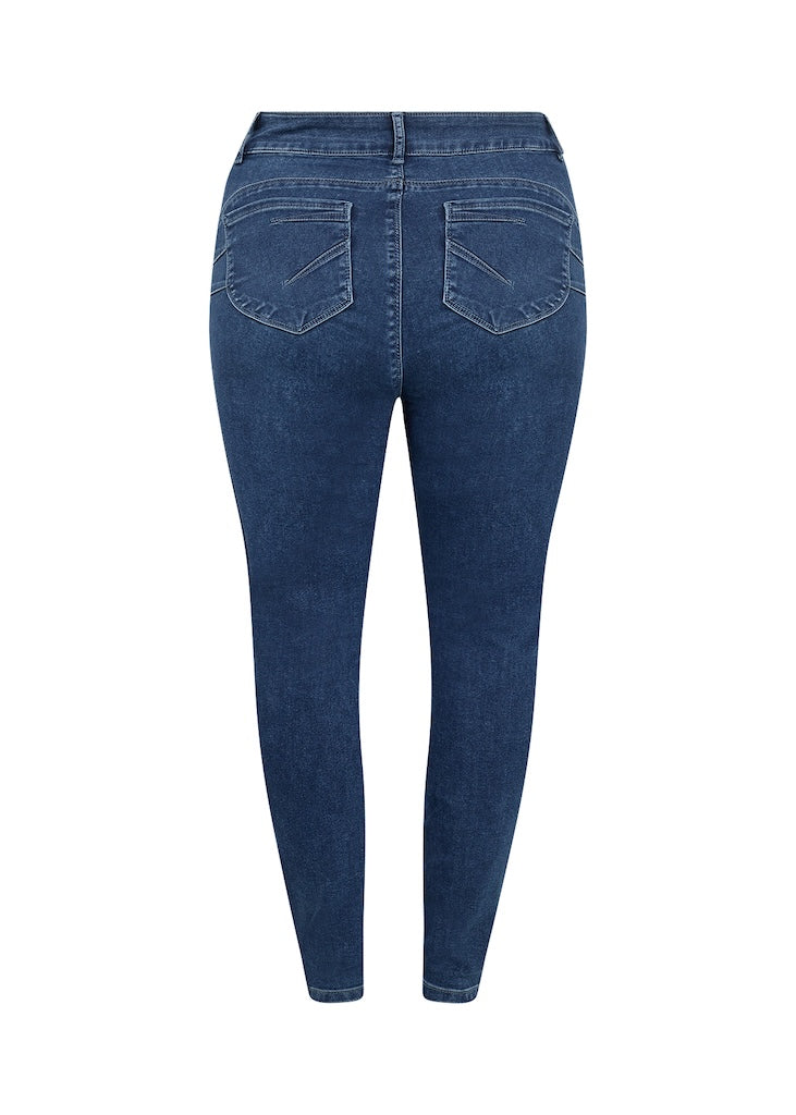Plus Size Basic Jeans