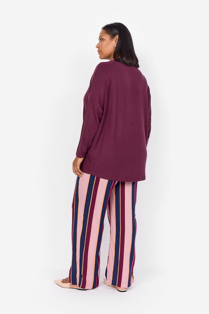 Plus Size Basic Langarmshirt in Aubergine